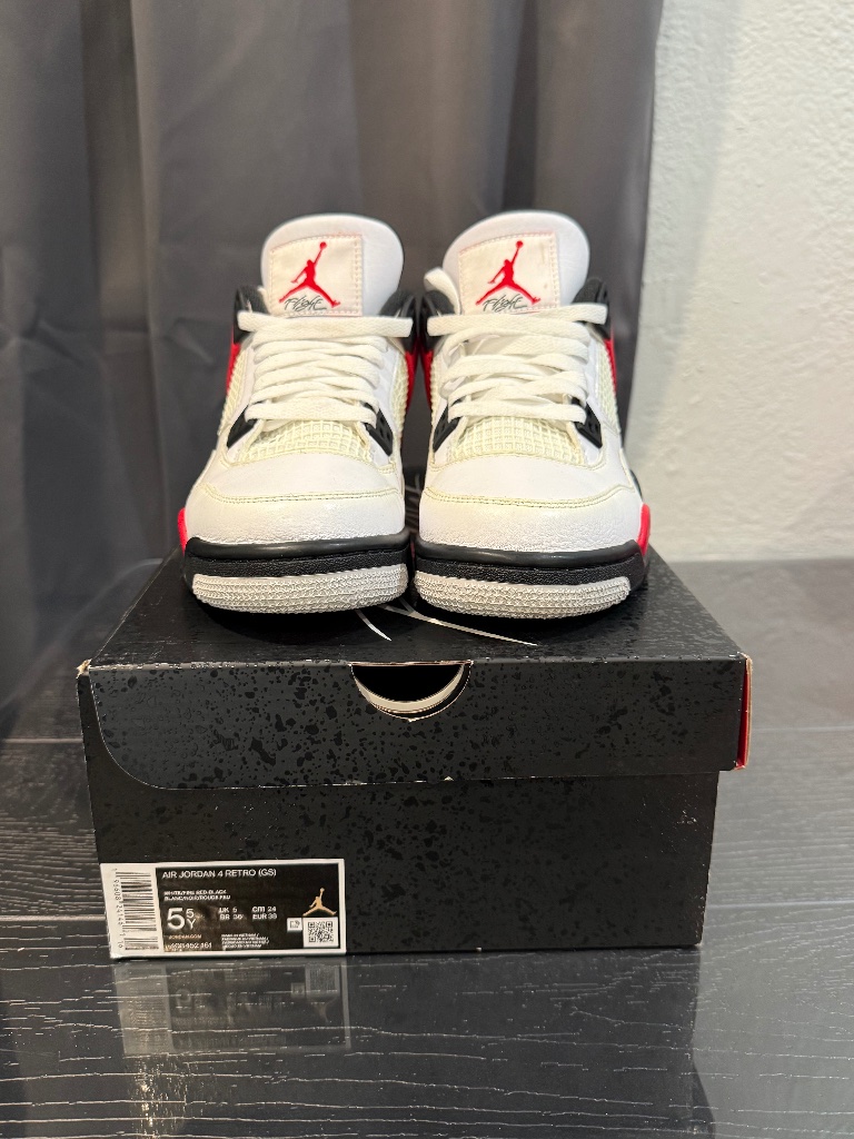 Jordan 4